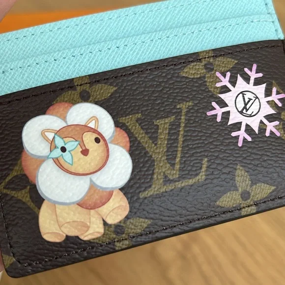 ❌SOLD❌❄️NEW❄️Louis Vuitton Charms Card Holder❄️ Monogram Azur Frost LIMITED - Picture 7 of 10